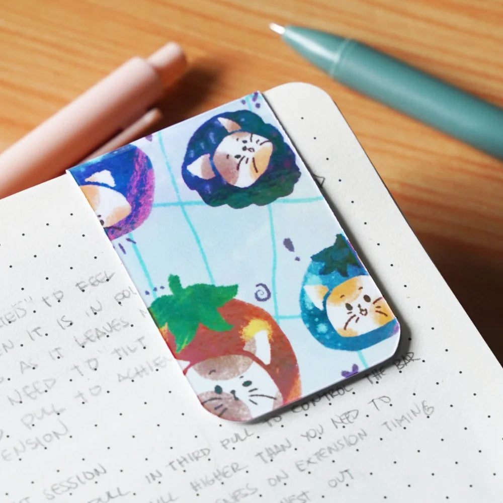 Mixed Berry Cats — Magnetic Bookmark